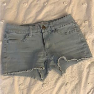 Raw Hem Light Wash Short Shorts